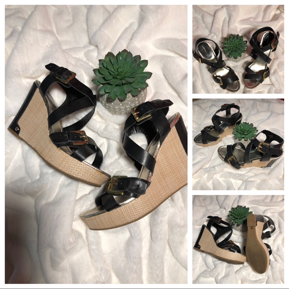 Liz Claiborne Black and Tan wedge Wedge. 8 1/2M